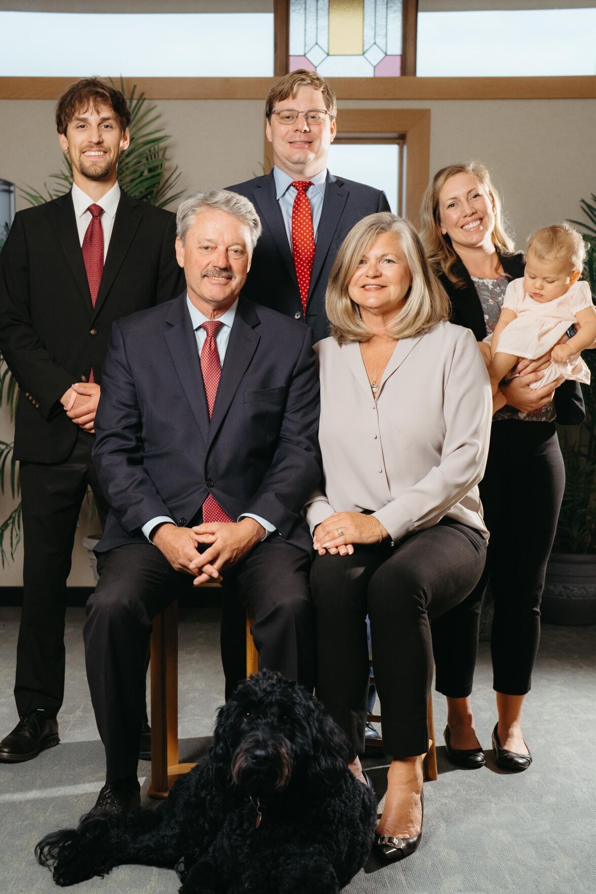 Gunderson family with Elmer.jpg